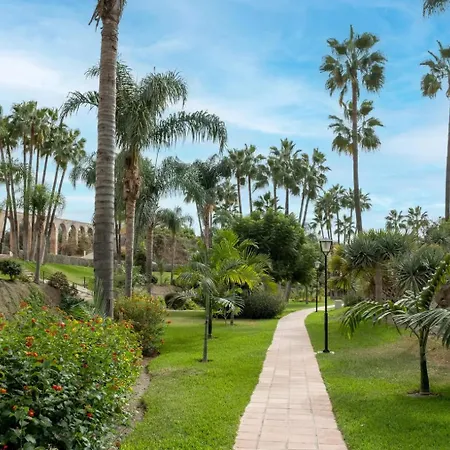 Tetuan 31 Oasis נרחה